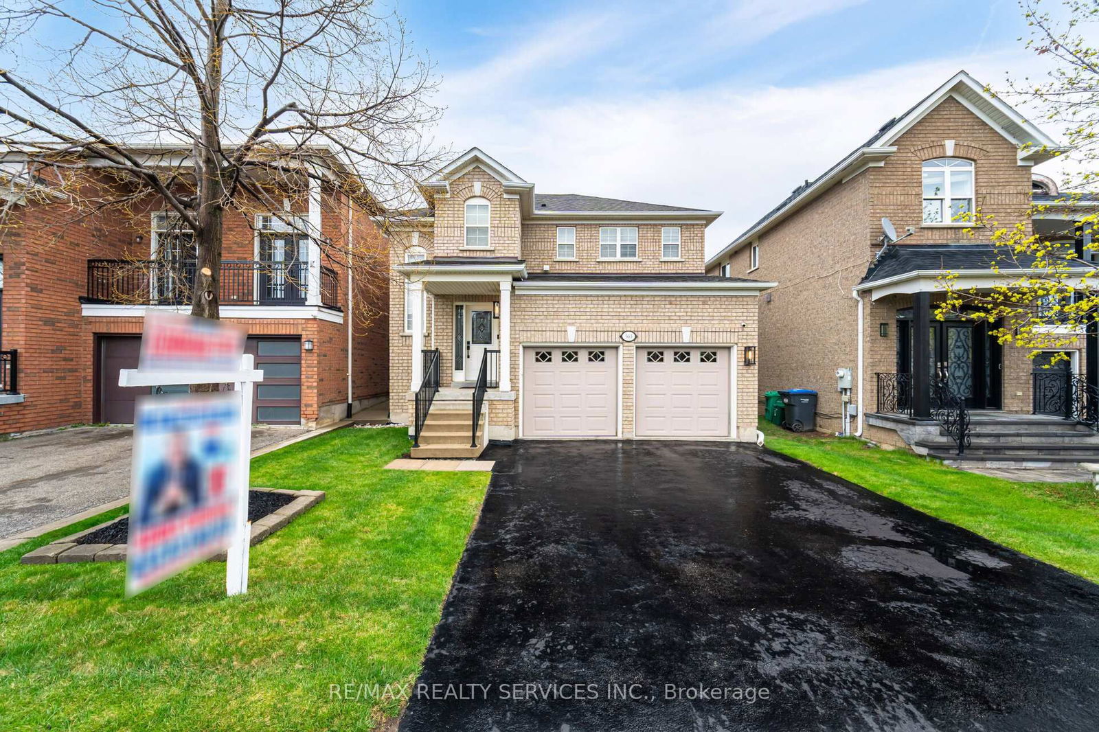 Detached House for sale at 363 Edenbrook Hill Drive, Brampton, Fletcher's Meadow, L7A 2N4 - MLS: W12164849
