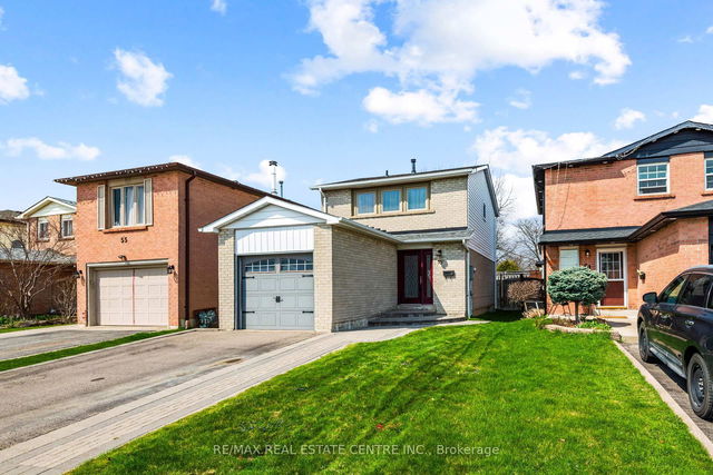 53 Martindale Crescent