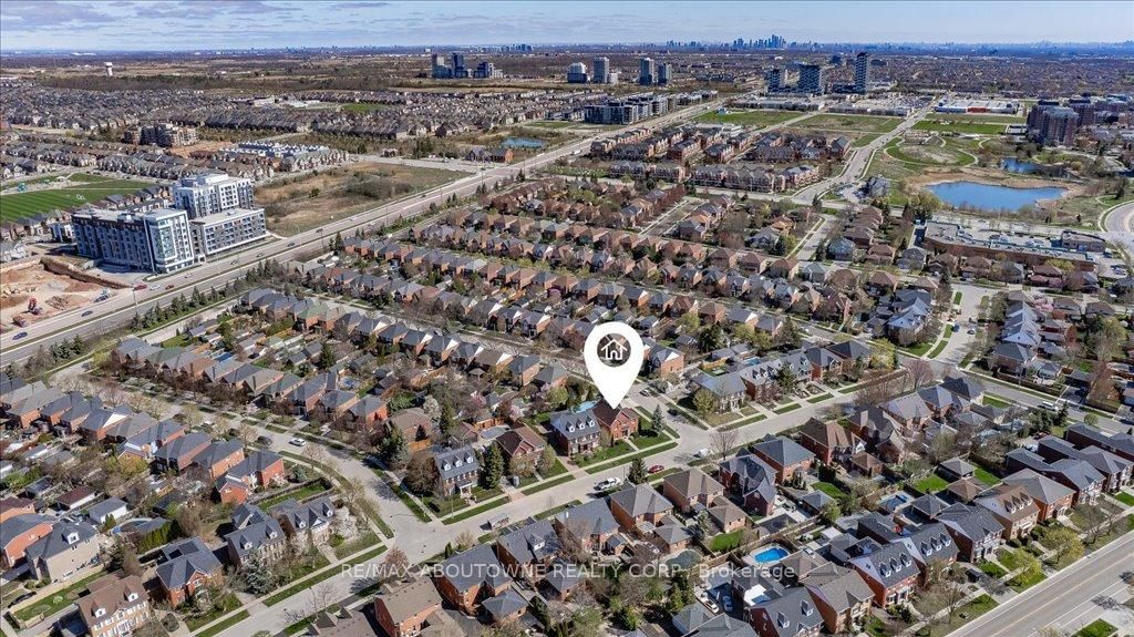 Detached House for sale at 101 Westchester Road, Oakville, River Oaks, L6H 6H8 - MLS: W12164966