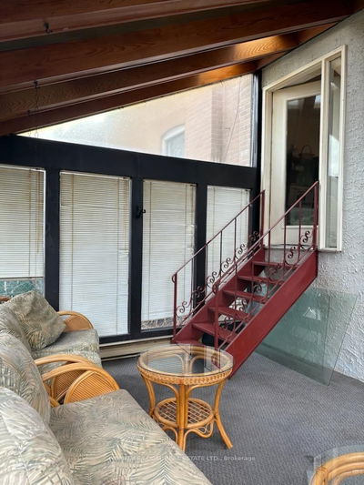 241 Eileen Ave, Toronto - Rockcliffe-Smythe image-0-4