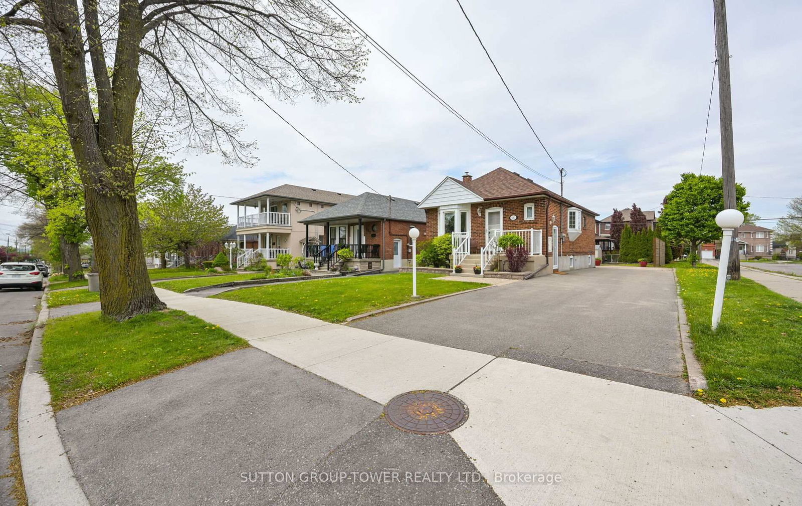 Detached House for sale at 550 Glen Park Avenue, Toronto, Yorkdale-Glen Park, M6B 2G5 - MLS: W12165030
