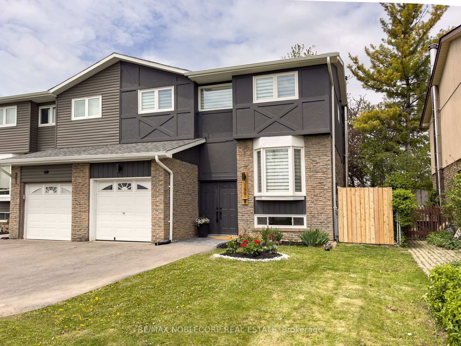 Semi-Detached House for sale at 199 Ellwood Drive, Caledon, Bolton West, L7E 4W6 - MLS: W12165179
