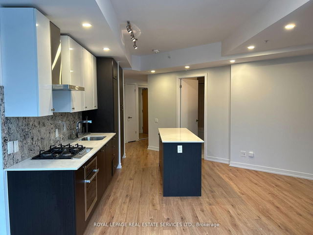 524 - 38 Howard Park Avenue