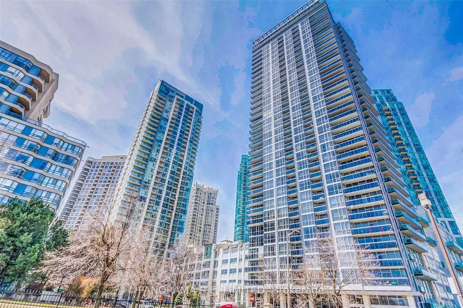 Condo for sale at 2408-223 Webb Drive, Mississauga, City Centre, L5B 0E8 - MLS: W12165482