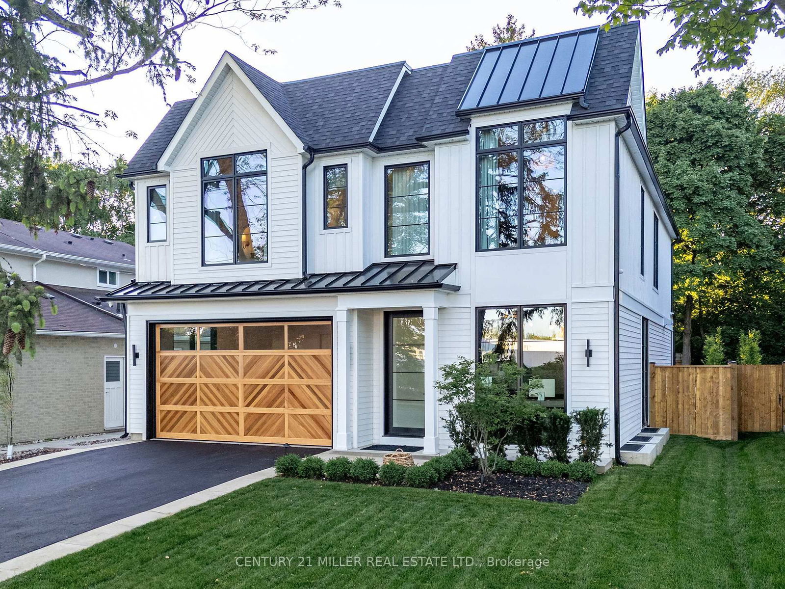Detached House for sale at 331 Macdonald Road, Oakville, Old Oakville, L6J 2A8 - MLS: W12165584