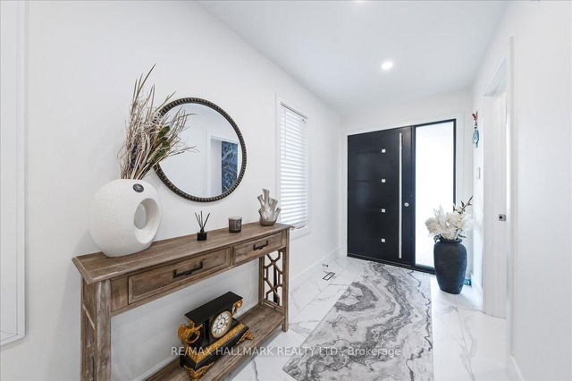 3326 Dovetail Mews