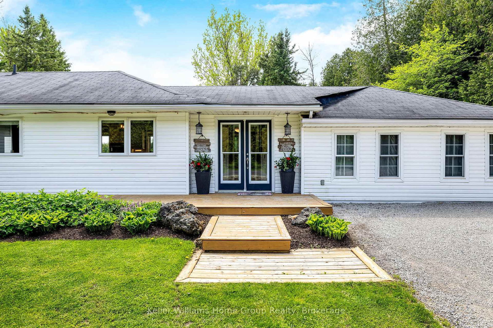 Detached House for sale at 11170 Fifth Line, Milton, Rural Nassagaweya, N0B 2K0 - MLS: W12165871