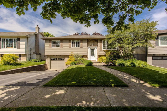 452 Sparling Crescent