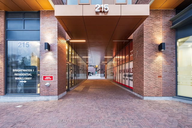 208 - 215 LAKESHORE Road