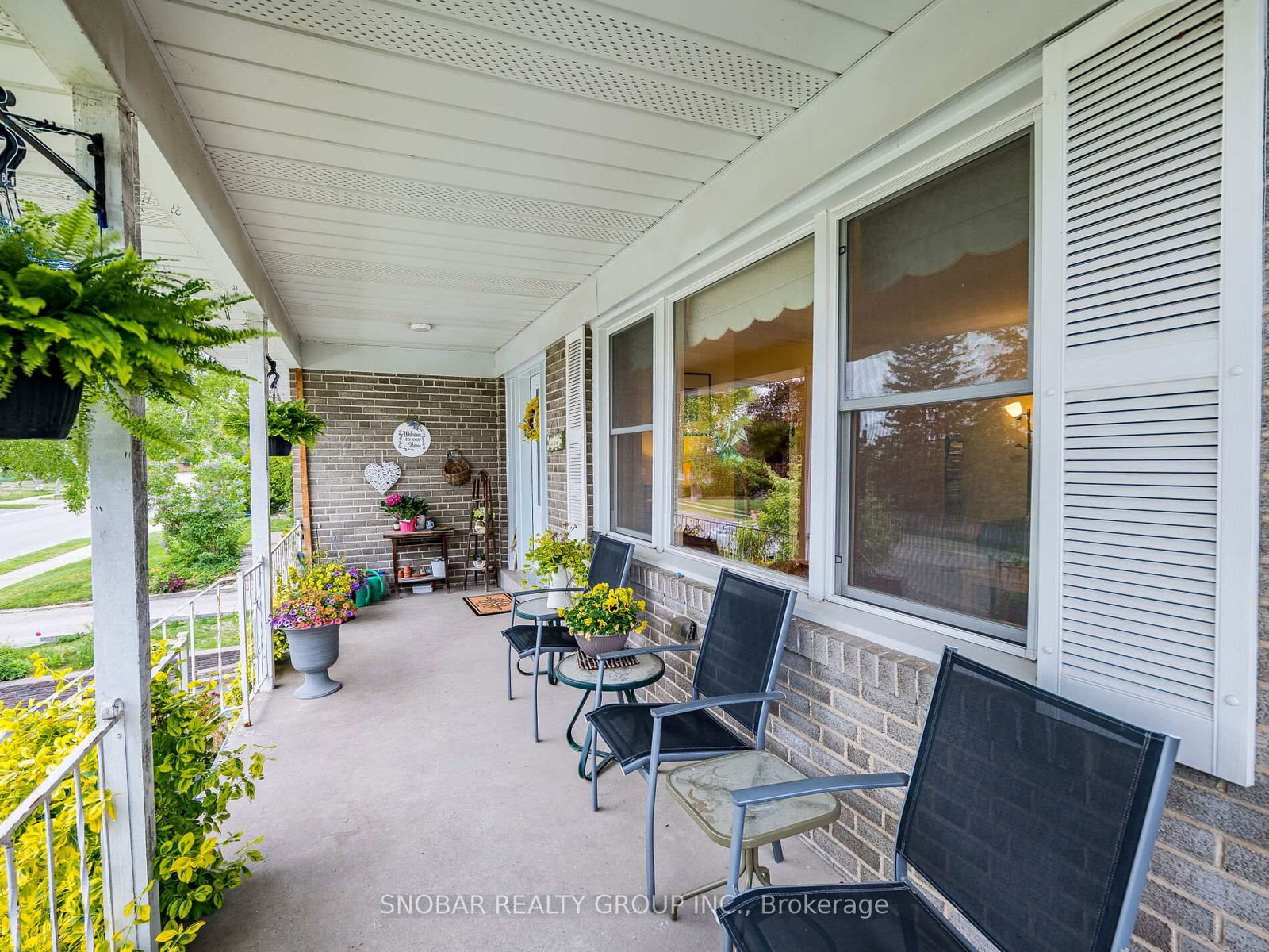 Listing Image 3