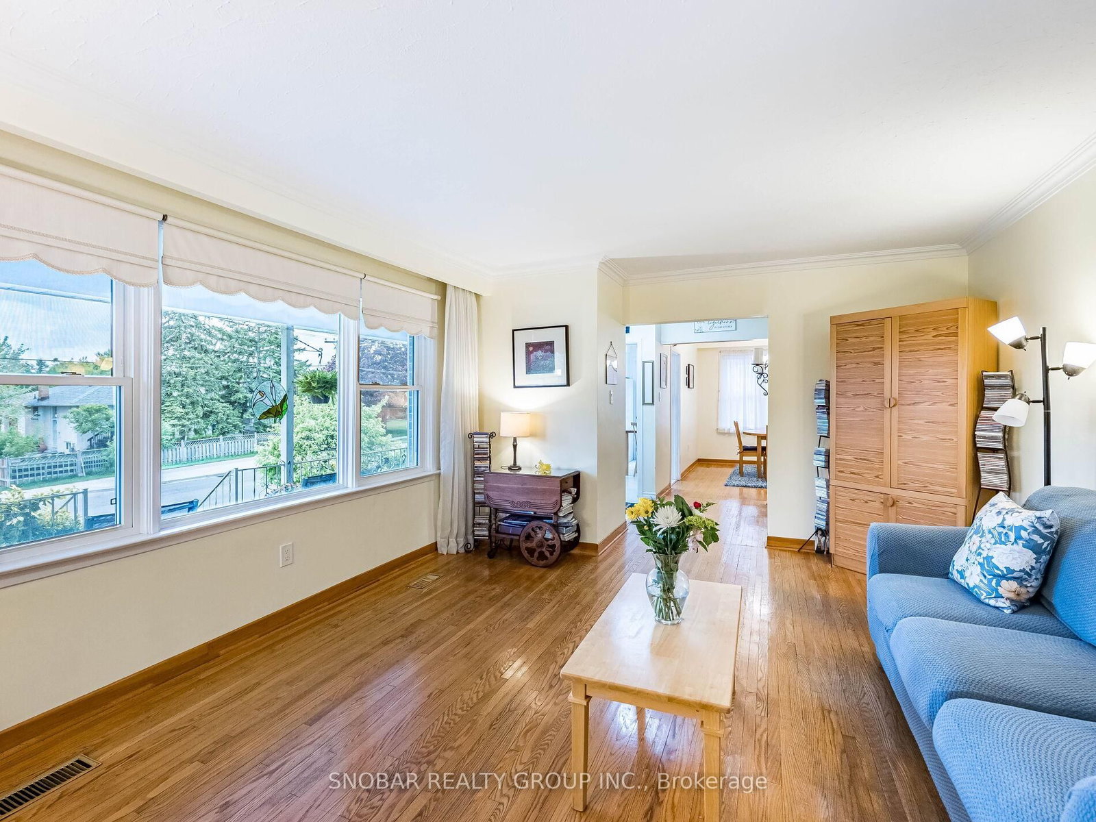 Listing Image 7