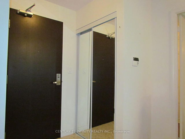 2307 - 208 Enfield Place