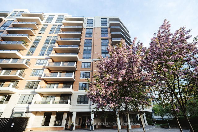 412 - 2 Aberfoyle Crescent
