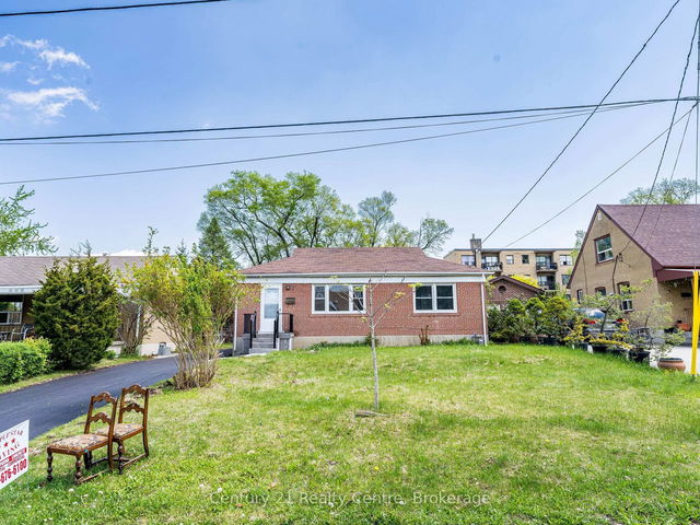 7 Sunray Crescent