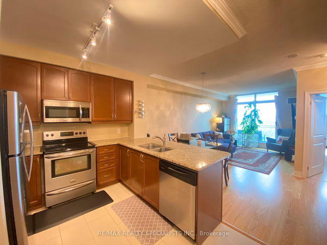 2307 - 100 John Street