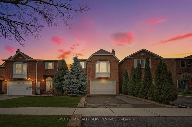 4302 Bacchus Crescent