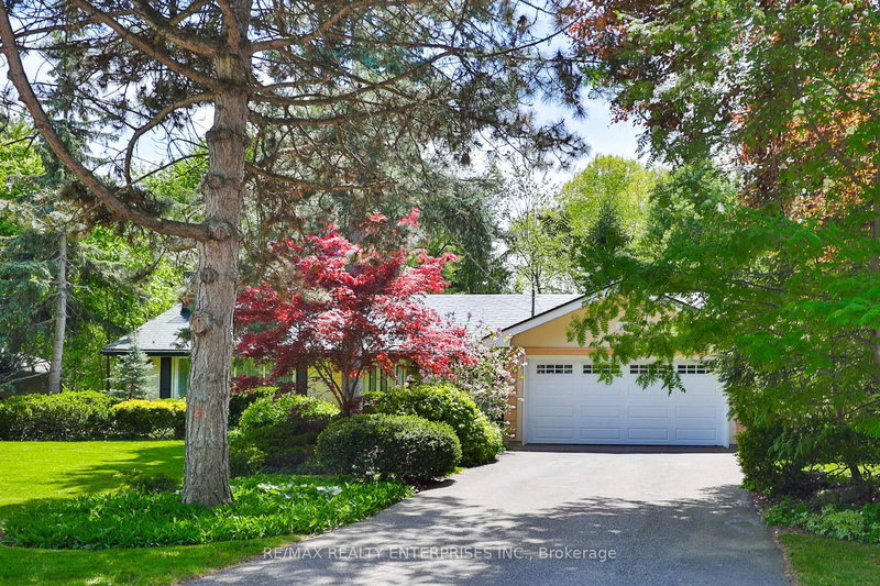 1364 Avonbridge Dr, Mississauga, L5G 3G5 | Image 2