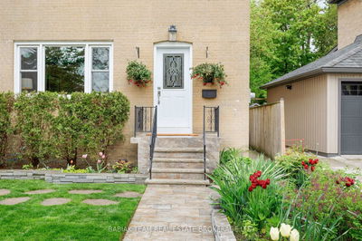 28 Coe Hill Dr, Toronto - High Park-Swansea image-0-2