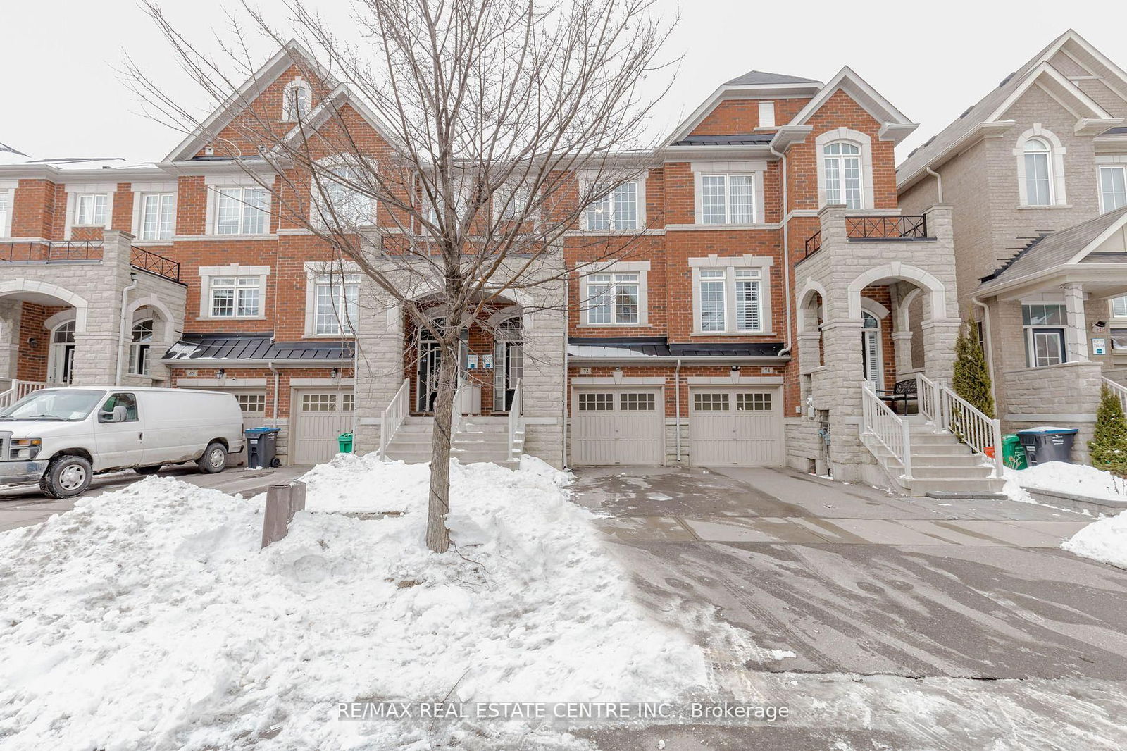 Townhouse for sale at 72 Rockman Crescent, Brampton, Northwest Brampton, L7A 3Z9 - MLS: W12167101