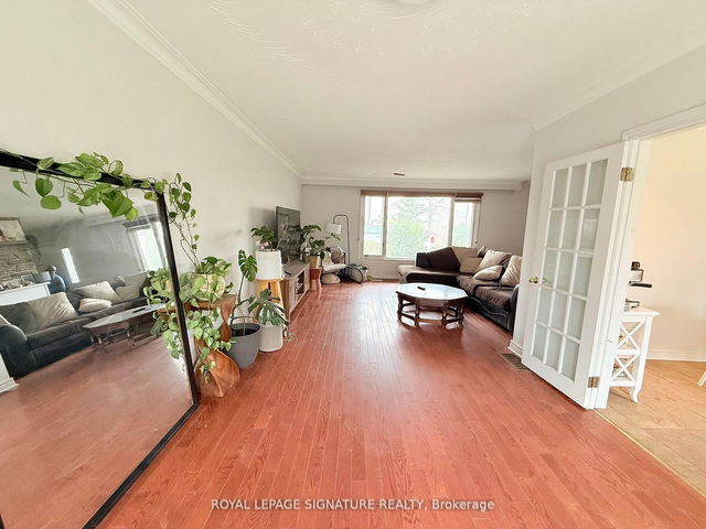 38 Burnhamthorpe Road