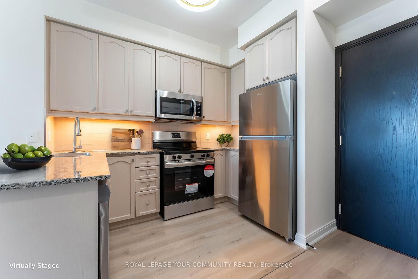 Listing Image 9