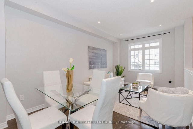 72 Rockman Crescent