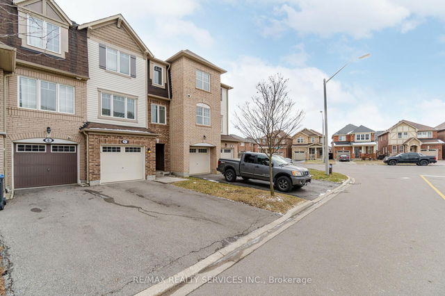 4 Colonel Frank Ching Crescent