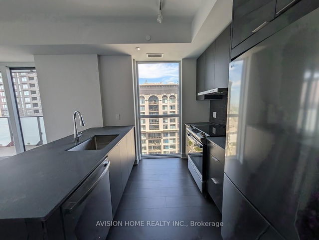 3511 - 430 Square One Drive