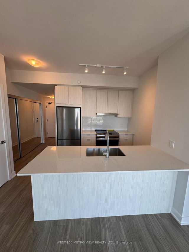 4903 - 430 Square One Drive