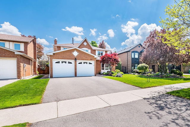 1532 Lovelady Crescent