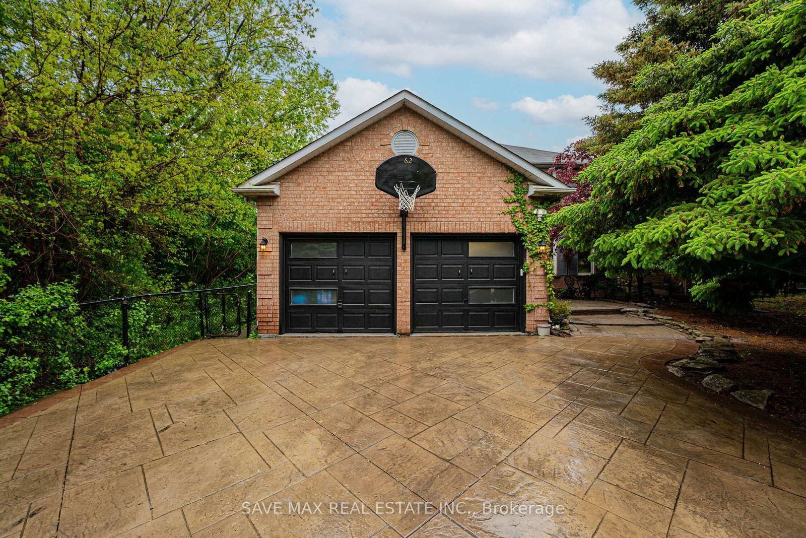 Detached House for sale at 62 Laurelcrest Street, Brampton, Ontario, L6S 5W3 - Westgate - MLS: W12168057