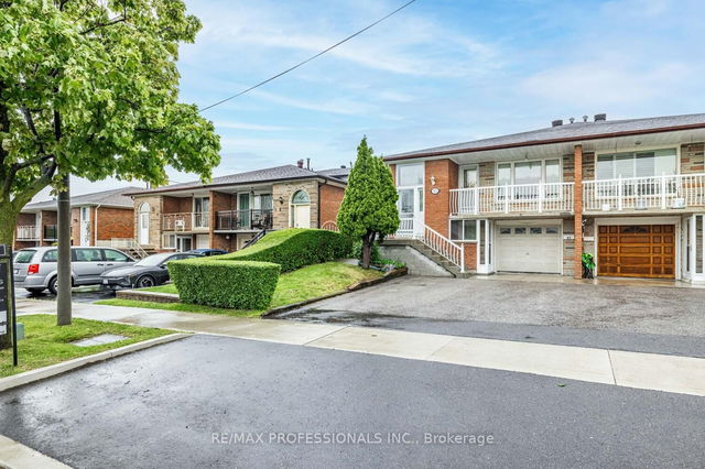 85 Blossom Crescent