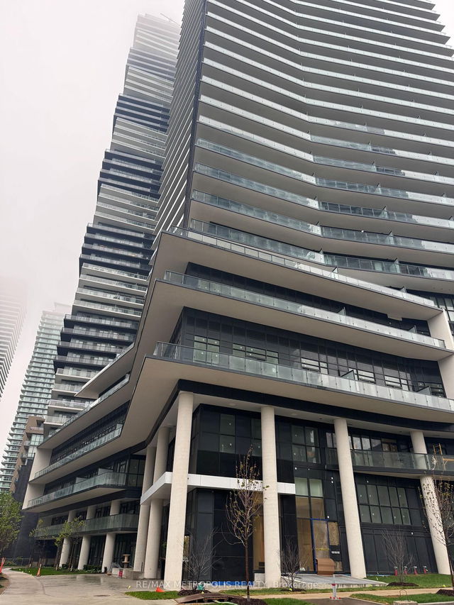 2211 - 38 Annie Craig Drive