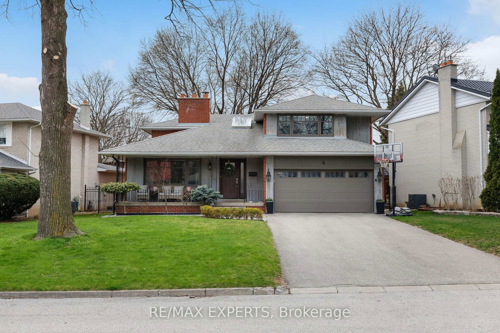 Detached House for sale at 6 Muirdale Avenue, Toronto, Willowridge-Martingrove-Richview, M9R 2V4 - MLS: W12168767