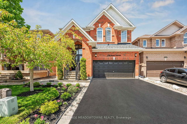 1186 Ezard Crescent