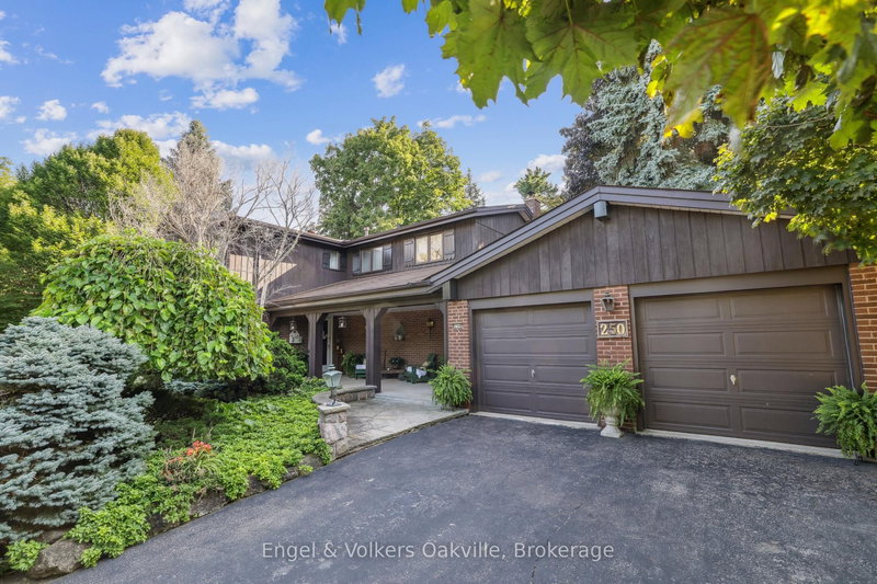 250 Gatestone Ave, Oakville, L6J 5R9 | Image 3