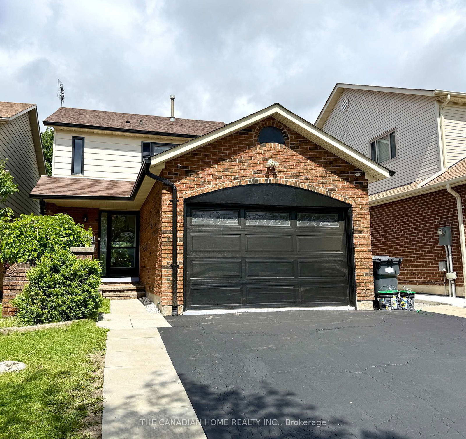 Detached House for sale at 184 Weybridge Trail, Brampton, Madoc, L6V 3W2 - MLS: W12168799