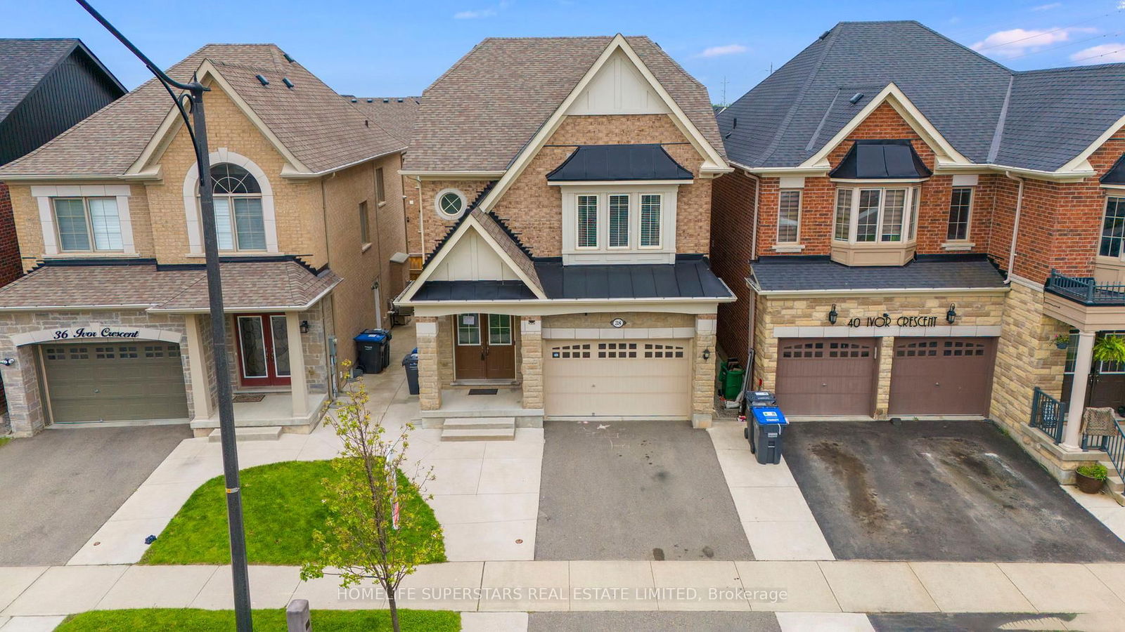 Detached House for sale at 38 Ivor Crescent, Brampton, Northwest Brampton, L7A 4L6 - MLS: W12168838
