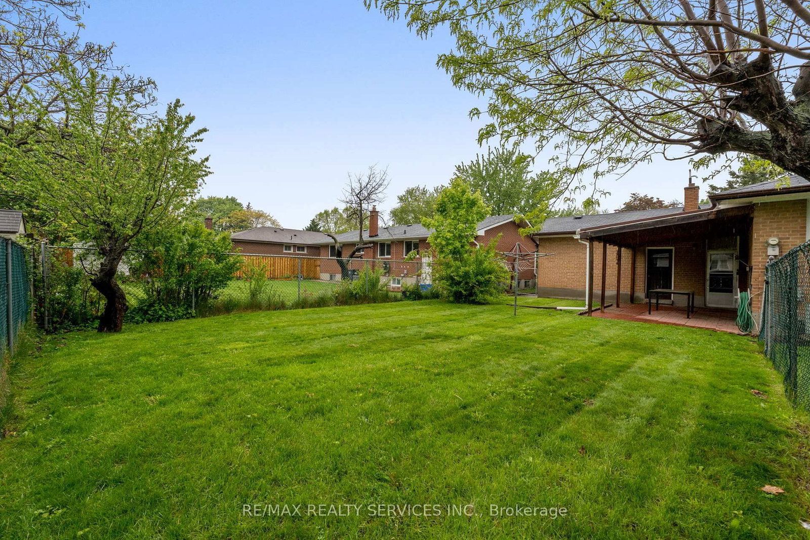 Listing Image 43