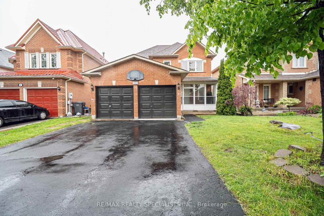 56 Hood Crescent