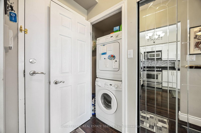 1010 - 2261 Lake shore Blvd W, Toronto, M8V 3X1 | Image 3