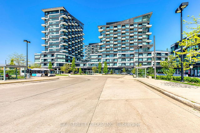 722 - 2485 Taunton Road