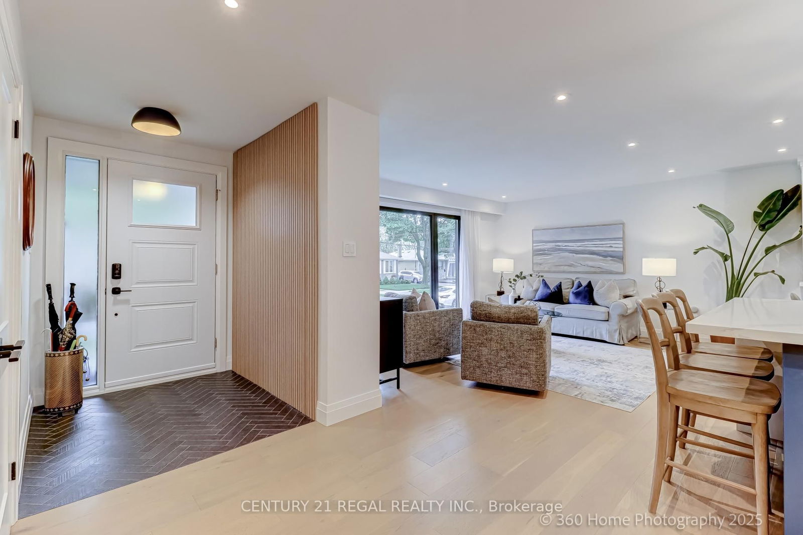 Detached House for sale at 51 Sabrina Drive, Toronto, Willowridge-Martingrove-Richview, M9R 2J7 - MLS: W12169188