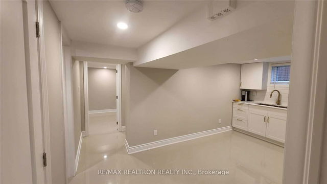 Basement A - 91 Whitley Avenue