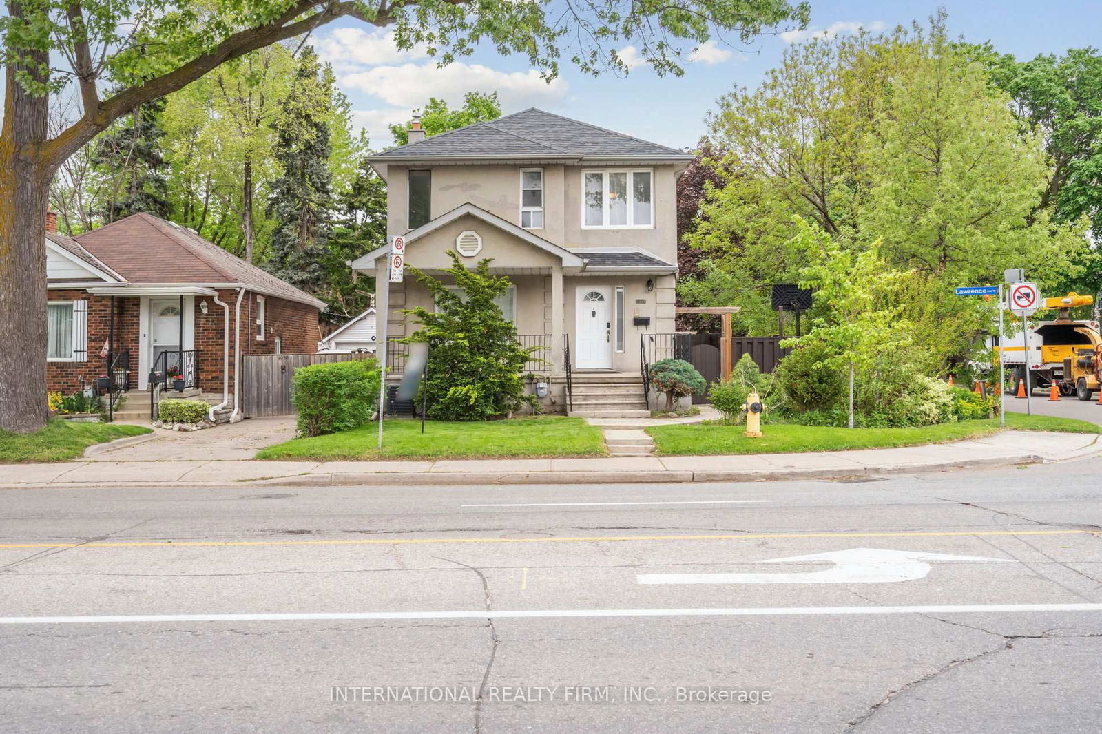Detached House for sale at 1928 Lawrence Avenue, Toronto, Weston, M9N 1H2 - MLS: W12169434