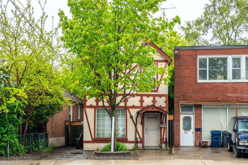 home for sale on 18 Scarlett Road