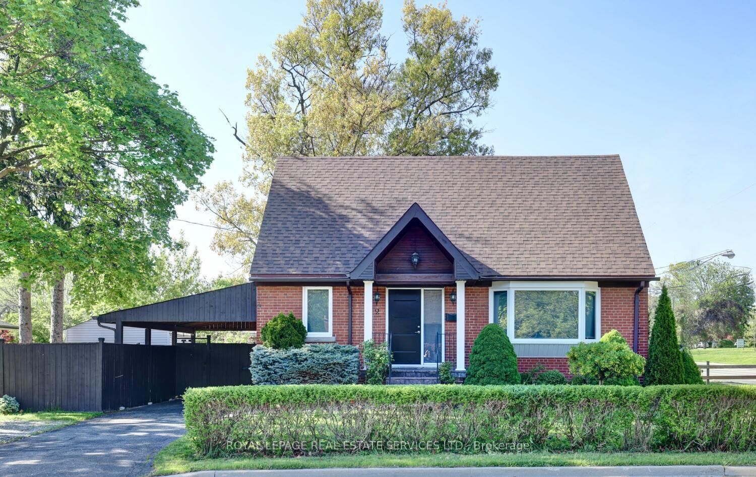 Detached House for sale at 2 North Heights Road, Toronto, Princess-Rosethorn, M9B 2T1 - MLS: W12169952