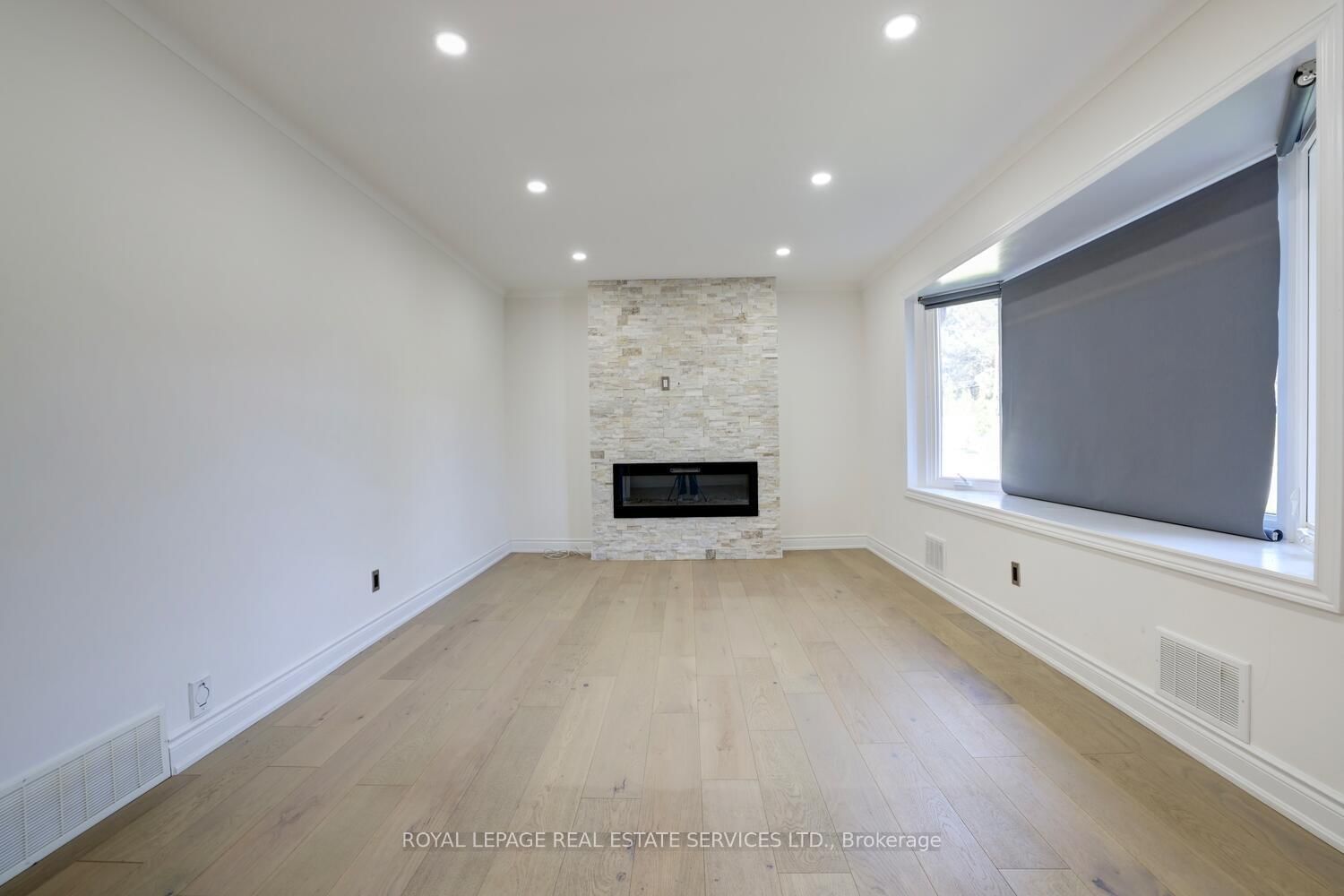Detached House for sale at 2 North Heights Road, Toronto, Princess-Rosethorn, M9B 2T1 - MLS: W12169952