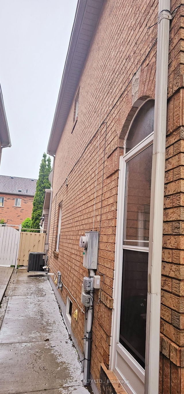 19 Clover Bloom Road