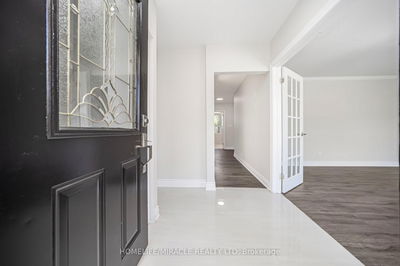 106 Silverstone Dr, Toronto - Mount Olive-Silverstone-Jamestown image-0-4